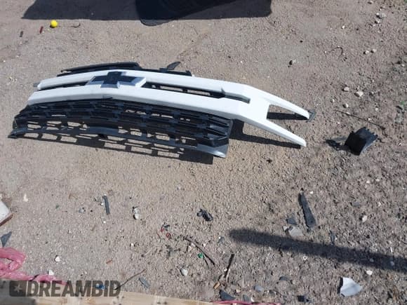 ✅ 2021 Chevrolet Silverado 1500 RST • VIN: 3GCUYEET4MG243452 • Лот: 41732000. Опубликован ранее на IAAI с пробегом 122 868 миль. Бесплатный доступ к архиву аукционных продаж из США и подробный отчёт об истории автомобиля на DreamBid. Изображение 12.