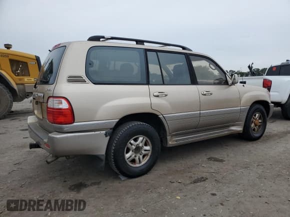 ✅ 1998 Lexus LX 470 • VIN: JT6HT00W7W0016338 • Lot: 84747095. Wystawiony na Copart z przebiegiem 219 205 mil. Bezpłatny archiwum sprzedaży aukcyjnych z USA i szczegółowy raport historii pojazdu na DreamBid. Zdjęcie 3.