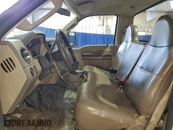 ✅ 2008 Ford F-250 XL • VIN: 1FTNF20598EC36804 • Lot: 93455935. Listed on Copart with 140,912 mi. Free auction sales archive from the USA and detailed vehicle history report at DreamBid. Image 7.