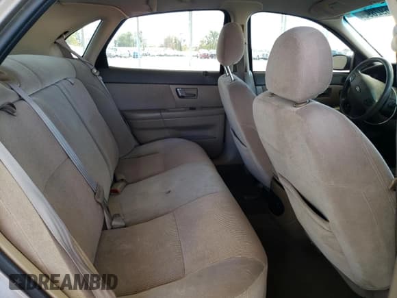 ✅ 2002 Ford Taurus SE Standard • VIN: 1FAFP53U82G156577 • Lot: 82692895. Wystawiony na Copart z przebiegiem 108 503 mil. Bezpłatny archiwum sprzedaży aukcyjnych z USA i szczegółowy raport historii pojazdu na DreamBid. Zdjęcie 10.