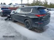 ✅ 2023 Mitsubishi Outlander SE • VIN: JA4J4UA85PZ059016 • Lot: 41517420. Wystawiony na IAAI z przebiegiem 14 572 mil. Bezpłatny archiwum sprzedaży aukcyjnych z USA i szczegółowy raport historii pojazdu na DreamBid. Zdjęcie 3.