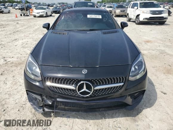 ✅ 2019 Mercedes-Benz SLC 300 • VIN: WDDPK3JAXKF160281 • Лот: 54115215. Опубликован ранее на Copart с пробегом 50 768 миль. Бесплатный доступ к архиву аукционных продаж из США и подробный отчёт об истории автомобиля на DreamBid. Изображение 5.