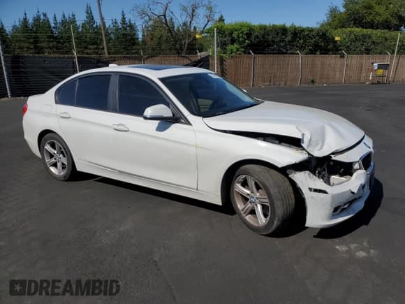 ✅ 2012 BMW 3 Series 328i • VIN: WBA3A5G54CNP16588 • Lot: 52438505. Listed on Copart with 185,499 mi. Free auction sales archive from the USA and detailed vehicle history report at DreamBid. Image 4.