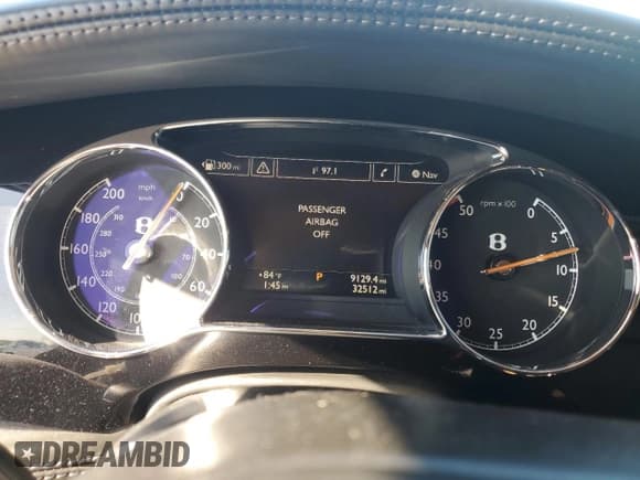 ✅ 2016 Bentley Mulsanne • VIN: SCBBG7ZH6GC001557 • Lot: 43661755. Wystawiony na Copart z przebiegiem 32 512 mil. Bezpłatny archiwum sprzedaży aukcyjnych z USA i szczegółowy raport historii pojazdu na DreamBid. Zdjęcie 9.