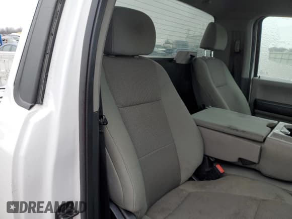 ✅ 2020 Ford F-250 XL • VIN: 1FTBF2B61LEC99851 • Lot: 44185525. Wystawiony na Copart z przebiegiem 78 835 mil. Bezpłatny archiwum sprzedaży aukcyjnych z USA i szczegółowy raport historii pojazdu na DreamBid. Zdjęcie 10.