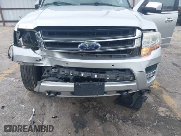 ✅ 2017 Ford Expedition Limited • VIN: 1FMJU2ATXHEA05553 • Лот: 42931424. Опубликован ранее на IAAI с пробегом 254 252 миль. Бесплатный доступ к архиву аукционных продаж из США и подробный отчёт об истории автомобиля на DreamBid. Изображение 6.