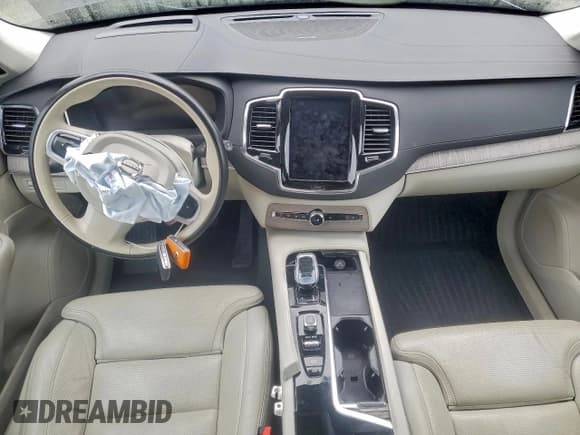 ✅ 2021 Volvo XC90 Inscription Expression • VIN: YV4BR00L3M1731060 • Lot: 90324815. Listed on Copart with Not provided. Free auction sales archive from the USA and detailed vehicle history report at DreamBid. Image 8.