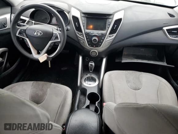 ✅ 2012 Hyundai Veloster w/Gray Int • VIN: KMHTC6AD9CU042295 • Lot: 81558094. Wystawiony na Copart z przebiegiem 159 576 mil. Bezpłatny archiwum sprzedaży aukcyjnych z USA i szczegółowy raport historii pojazdu na DreamBid. Zdjęcie 8.