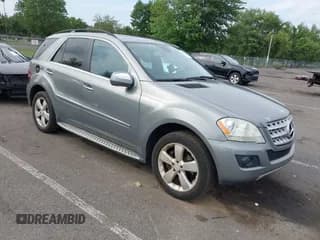 ✅ 2010 Mercedes-Benz M 350 • VIN: 4JGBB8GB0AA570855 • Лот: 42970873. Опубликован ранее на IAAI с пробегом 113 615 миль. Бесплатный доступ к архиву аукционных продаж из США и подробный отчёт об истории автомобиля на DreamBid. Изображение 1.