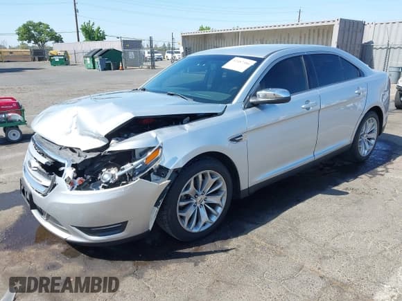 ✅ 2013 Ford Taurus Limited • VIN: 1FAHP2F82DG122868 • Lot: 42487386. Wystawiony na IAAI z przebiegiem 149 033 mil. Bezpłatny archiwum sprzedaży aukcyjnych z USA i szczegółowy raport historii pojazdu na DreamBid. Zdjęcie 17.