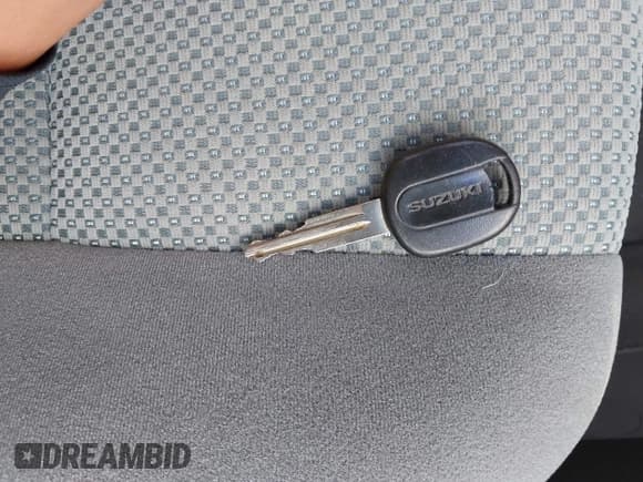 ✅ 2006 Suzuki Forenza • VIN: KL5JD56Z26K338417 • Lot: 42468572. Wystawiony na IAAI z przebiegiem 110 207 mil. Bezpłatny archiwum sprzedaży aukcyjnych z USA i szczegółowy raport historii pojazdu na DreamBid. Zdjęcie 11.