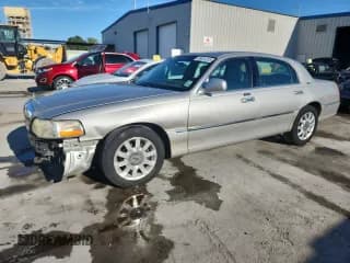 ✅ 2007 Lincoln Town Car Signature Limited • VIN: 1LNHM82V47Y601238 • Лот: 89624205. Опубликован ранее на Copart с пробегом 167 006 миль. Бесплатный доступ к архиву аукционных продаж из США и подробный отчёт об истории автомобиля на DreamBid. Изображение 1.