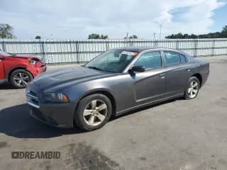 2014 Dodge Charger SXT с VIN 2C3CDXHG2EH328913, выставлен на аукционе Copart как лот 83786245 с пробегом 133 857 миль миль и Списание • Salvage title. История ставок и продаж доступна на DreamBid. Изображение 1.