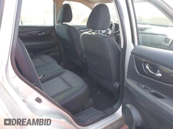 ✅ 2017 Nissan Rogue S • VIN: KNMAT2MT8HP594674 • Lot: 43707949. Listed on IAAI with 75,585 mi. Free auction sales archive from the USA and detailed vehicle history report at DreamBid. Image 8.