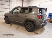 ✅ 2018 Jeep Renegade Sport • VIN: ZACCJBAB8JPJ13595 • Lot: 43732437. Wystawiony na IAAI z przebiegiem 129 450 mil. Bezpłatny archiwum sprzedaży aukcyjnych z USA i szczegółowy raport historii pojazdu na DreamBid. Zdjęcie 3.
