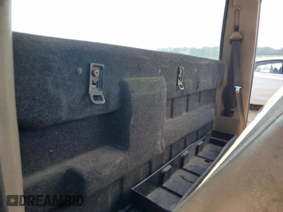 ✅ 2004 Ford F-250 • VIN: 1FDNF20L74ED76001 • Лот: 66459265. Опубликован ранее на Copart с пробегом Не указан. Бесплатный доступ к архиву аукционных продаж из США и подробный отчёт об истории автомобиля на DreamBid. Изображение 10.