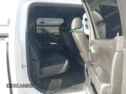 ✅ 2016 Chevrolet Silverado 2500HD LT • VIN: 1GC1KVE80GF235550 • Lot: 43737325. Wystawiony na IAAI z przebiegiem 256 055 mil. Bezpłatny archiwum sprzedaży aukcyjnych z USA i szczegółowy raport historii pojazdu na DreamBid. Zdjęcie 8.