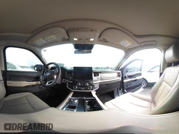 ✅ 2024 Ford Expedition Max XLT • VIN: 1FMJK1H89REA68212 • Lot: 41924465. Wystawiony na IAAI z przebiegiem 12 846 mil. Bezpłatny archiwum sprzedaży aukcyjnych z USA i szczegółowy raport historii pojazdu na DreamBid. Zdjęcie 18.