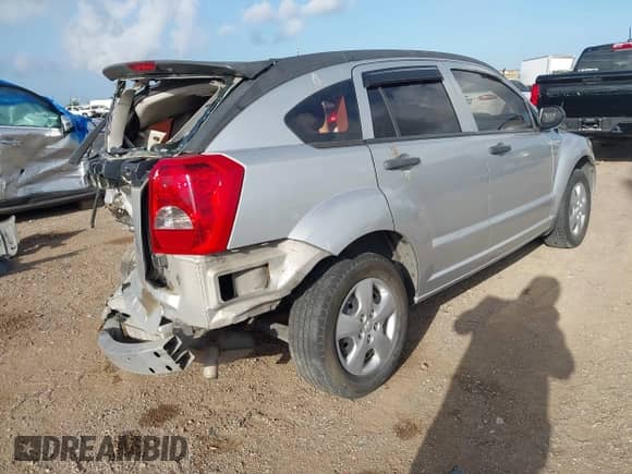 2012 Dodge Caliber SE z VIN 1C3CDWBA8CD529787, wystawiony jako IAAI lot #42427087 z przebiegiem 137 572 mil mil oraz . Historia ofert i sprzedaży dostępna na DreamBid. Obrazek 4.