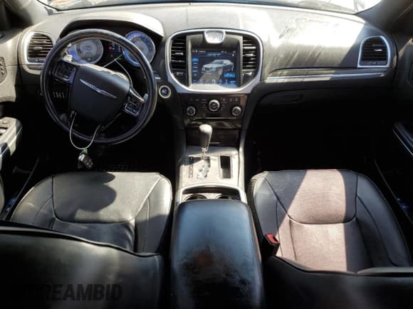 ✅ 2013 Chrysler 300 C • VIN: 2C3CCAET7DH666260 • Лот: 68912145. Опубликован ранее на Copart с пробегом 115 633 миль. Бесплатный доступ к архиву аукционных продаж из США и подробный отчёт об истории автомобиля на DreamBid. Изображение 8.