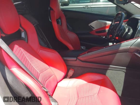 ✅ 2022 Chevrolet Corvette 3LT • VIN: 1G1YC2D4XN5114514 • Lot: 42464635. Listed on IAAI with 43,874 mi. Free auction sales archive from the USA and detailed vehicle history report at DreamBid. Image 8.