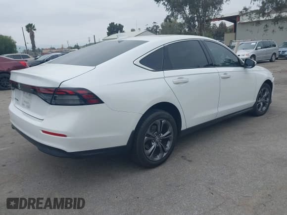 ✅ 2023 Honda Accord EX • VIN: 1HGCY1F36PA042417 • Лот: 41893844. Опубликован ранее на IAAI с пробегом 41 189 миль. Бесплатный доступ к архиву аукционных продаж из США и подробный отчёт об истории автомобиля на DreamBid. Изображение 4.