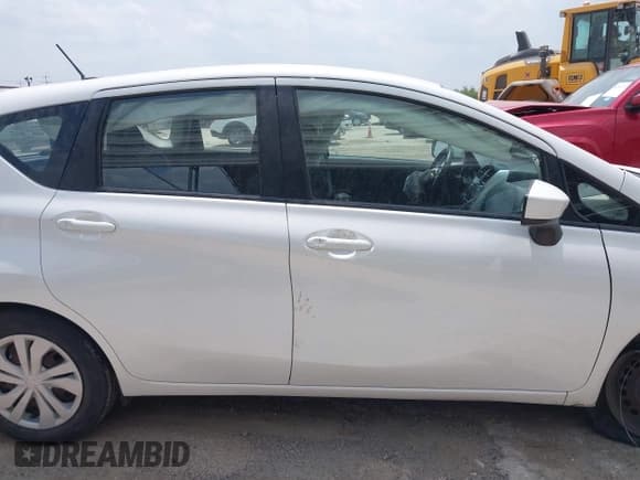 ✅ 2017 Nissan Note SV • VIN: 3N1CE2CP9HL375681 • Lot: 42163850. Listed on IAAI with 74,859 mi. Free auction sales archive from the USA and detailed vehicle history report at DreamBid. Image 14.