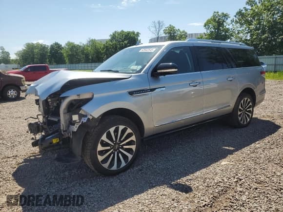 ✅ 2024 Lincoln Navigator Reserve • VIN: 5LMJJ3LGXREL15604 • Lot: 62642545. Listed on Copart with 8,127 mi. Free auction sales archive from the USA and detailed vehicle history report at DreamBid. Image 1.