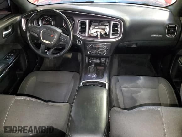 ✅ 2017 Dodge Charger SE • VIN: 2C3CDXBG7HH518591 • Лот: 72079605. Опубликован ранее на Copart с пробегом 113 175 миль. Бесплатный доступ к архиву аукционных продаж из США и подробный отчёт об истории автомобиля на DreamBid. Изображение 8.