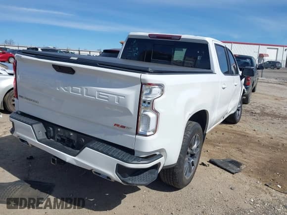 ✅ 2021 Chevrolet Silverado 1500 RST • VIN: 3GCUYEET4MG243452 • Лот: 41732000. Опубликован ранее на IAAI с пробегом 122 868 миль. Бесплатный доступ к архиву аукционных продаж из США и подробный отчёт об истории автомобиля на DreamBid. Изображение 4.