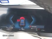 ✅ 2023 BMW iX M60 • VIN: WB533CF03PCM65583 • Lot: 42463564. Wystawiony na IAAI z przebiegiem 18 869 mil. Bezpłatny archiwum sprzedaży aukcyjnych z USA i szczegółowy raport historii pojazdu na DreamBid. Zdjęcie 7.