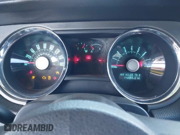 ✅ 2011 Ford Mustang GT Premium • VIN: 1ZVBP8CF8B5122661 • Лот: 43586461. Опубликован ранее на IAAI с пробегом 112 053 миль. Бесплатный доступ к архиву аукционных продаж из США и подробный отчёт об истории автомобиля на DreamBid. Изображение 7.