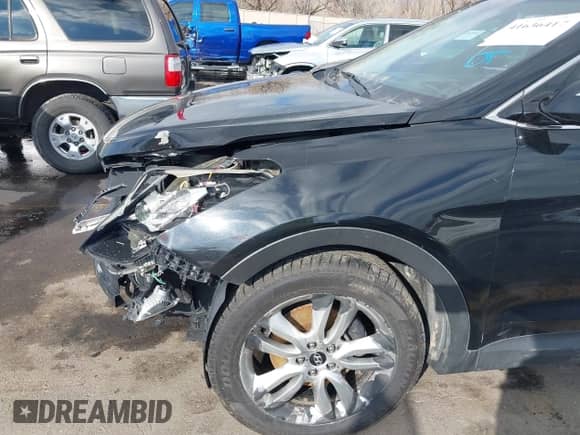 2013 Hyundai Santa Fe Sport z VIN 5XYZW3LA4DG013779, wystawiony jako IAAI lot #41636417 z przebiegiem 150 648 mil mil oraz . Historia ofert i sprzedaży dostępna na DreamBid. Obrazek 6.