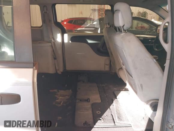 ✅ 2014 Dodge Grand Caravan SE 30th Anniversary • VIN: 2C4RDGBG2ER229663 • Лот: 43642553. Опубликован ранее на IAAI с пробегом 313 392 миль. Бесплатный доступ к архиву аукционных продаж из США и подробный отчёт об истории автомобиля на DreamBid. Изображение 8.