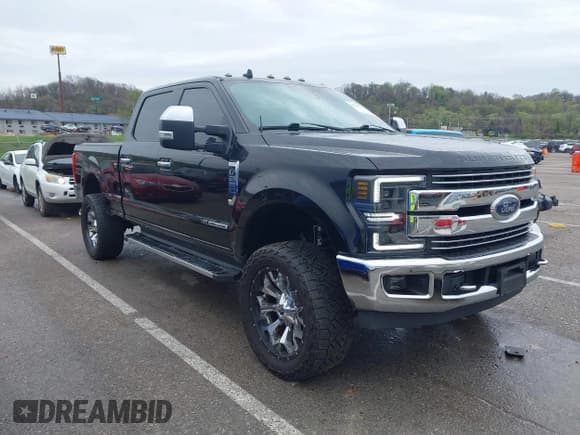 ✅ 2019 Ford F-250 XL • VIN: 1FT7W2BT0KED07030 • Lot: 41922167. Listed on IAAI with 123,037 mi. Free auction sales archive from the USA and detailed vehicle history report at DreamBid. Image 1.