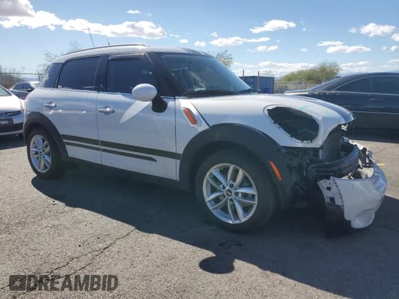 ✅ 2014 MINI Countryman • VIN: WMWZB3C51EWR38407 • Lot: 86461525. Listed on Copart with 88,606 mi. Free auction sales archive from the USA and detailed vehicle history report at DreamBid. Image 4.