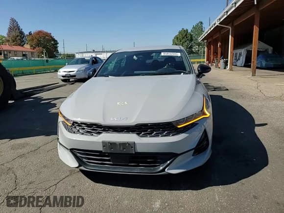 ✅ 2024 Kia K5 GT-Line • VIN: 5XXG64J20RG263881 • Lot: 85856945. Wystawiony na Copart z przebiegiem 24 526 mil. Bezpłatny archiwum sprzedaży aukcyjnych z USA i szczegółowy raport historii pojazdu na DreamBid. Zdjęcie 14.