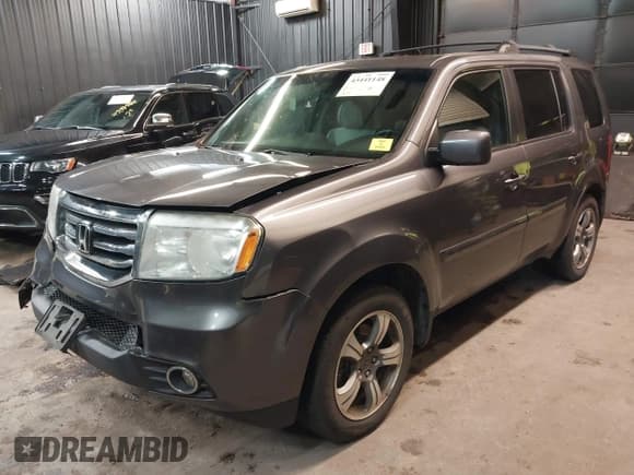 ✅ 2015 Honda Pilot SE • VIN: 5FNYF4H36FB067963 • Lot: 43441148. Wystawiony na IAAI z przebiegiem 148 139 mil. Bezpłatny archiwum sprzedaży aukcyjnych z USA i szczegółowy raport historii pojazdu na DreamBid. Zdjęcie 19.
