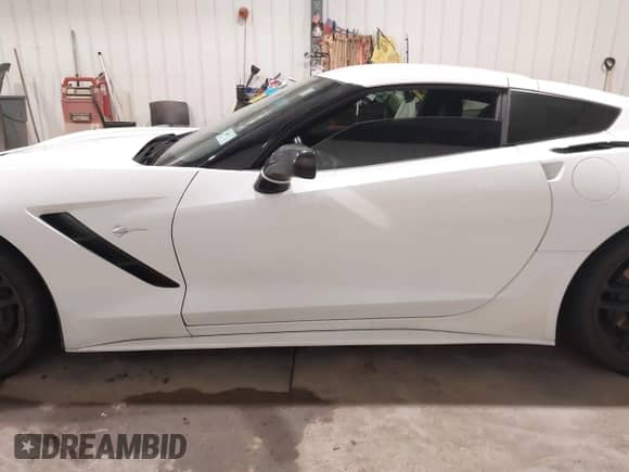 2014 Chevrolet Corvette Z51 1LT с VIN 1G1YG2D73E5125658, выставлен на аукционе IAAI как лот 41270857 с пробегом 44 516 миль миль и . История ставок и продаж доступна на DreamBid. Изображение 15.
