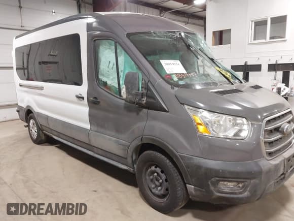 ✅ 2020 Ford Transit Passenger XL • VIN: 1FBAX2C8XLKB51891 • Lot: 38819554. Wystawiony na IAAI z przebiegiem Nie podano. Bezpłatny archiwum sprzedaży aukcyjnych z USA i szczegółowy raport historii pojazdu na DreamBid. Zdjęcie 12.