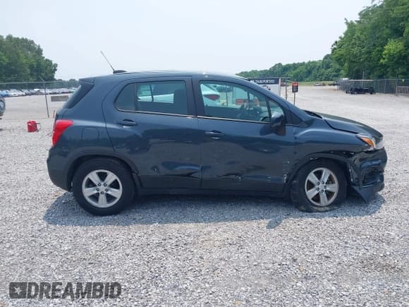 ✅ 2021 Chevrolet Trax LS • VIN: KL7CJKSB7MB307760 • Lot: 42456228. Listed on IAAI with 80,812 mi. Free auction sales archive from the USA and detailed vehicle history report at DreamBid. Image 13.