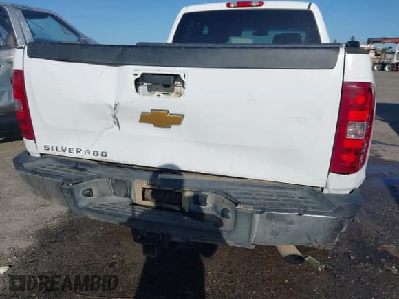 ✅ 2013 Chevrolet Silverado 2500HD Work Truck • VIN: 1GC2KVCGXDZ403672 • Lot: 41944179. Listed on IAAI with 232,436 mi. Free auction sales archive from the USA and detailed vehicle history report at DreamBid. Image 20.