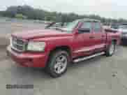 2010 Dodge Dakota Laramie z VIN 1D7CW5GP3AS156914, wystawiony jako IAAI lot #42569804 z przebiegiem 198 463 mil mil oraz . Historia ofert i sprzedaży dostępna na DreamBid. Obrazek 16.