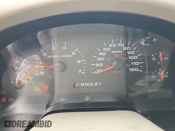 ✅ 2005 Ford F-150 XLT • VIN: 1FTVX14505NB51931 • Lot: 81612795. Listed on Copart with 202,652 mi. Free auction sales archive from the USA and detailed vehicle history report at DreamBid. Image 9.