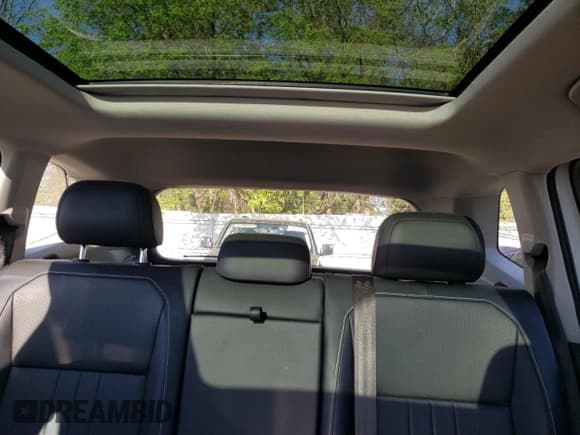 ✅ 2022 Volkswagen Tiguan SE • VIN: 3VV2B7AX9NM127634 • Lot: 55668325. Wystawiony na Copart z przebiegiem 47 734 mil. Bezpłatny archiwum sprzedaży aukcyjnych z USA i szczegółowy raport historii pojazdu na DreamBid. Zdjęcie 10.