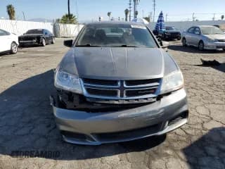 ✅ 2013 Dodge Avenger SE • VIN: 1C3CDZAB5DN576296 • Lot: 80258294. Wystawiony na Copart z przebiegiem 65 513 mil. Bezpłatny archiwum sprzedaży aukcyjnych z USA i szczegółowy raport historii pojazdu na DreamBid. Zdjęcie 5.
