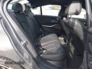 ✅ 2024 BMW 3 Series M340i xDrive • VIN: 3MW49FF00R8D98781 • Lot: 41647711. Wystawiony na IAAI z przebiegiem 8 662 mil. Bezpłatny archiwum sprzedaży aukcyjnych z USA i szczegółowy raport historii pojazdu na DreamBid. Zdjęcie 8.