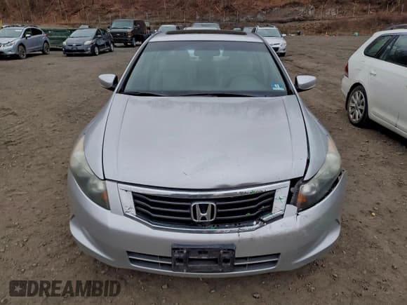 ✅ 2008 Honda Accord EX-L • VIN: 1HGCP26878A160661 • Лот: 94323695. Опубликован ранее на Copart с пробегом 301 478 миль. Бесплатный доступ к архиву аукционных продаж из США и подробный отчёт об истории автомобиля на DreamBid. Изображение 5.