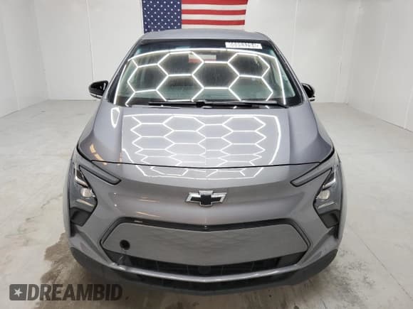 ✅ 2023 Chevrolet Bolt EV 2LT • VIN: 1G1FX6S04P4175126 • Lot: 66953294. Wystawiony na Copart z przebiegiem 84 409 mil. Bezpłatny archiwum sprzedaży aukcyjnych z USA i szczegółowy raport historii pojazdu na DreamBid. Zdjęcie 5.