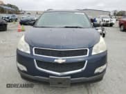 ✅ 2010 Chevrolet Traverse LS • VIN: 1GNLVEED6AJ222052 • Lot: 91653015. Wystawiony na Copart z przebiegiem 152 916 mil. Bezpłatny archiwum sprzedaży aukcyjnych z USA i szczegółowy raport historii pojazdu na DreamBid. Zdjęcie 5.